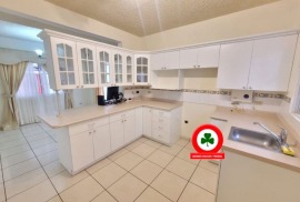 Venta de Casa 4 Dormitorios, 3 Baños Completos Tegucigalpa