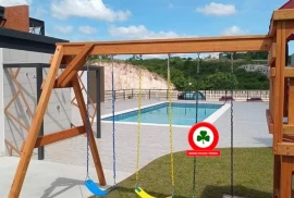 Venta de Casa 2 Niveles, 3 Dormitorios, Area Social, Piscina Cerca del Anillo Periferico Tegucigalpa