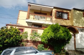 Venta de Casa Residencial Lomas del Navoo Tegucigalpa